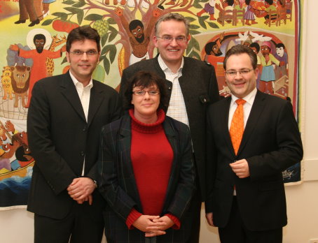 (Foto v.l.n.r.: Kai Peters, Claudia Meiner, Oliver Brandt und CDU Brgermeister-kandidat Mirco Zschoch)